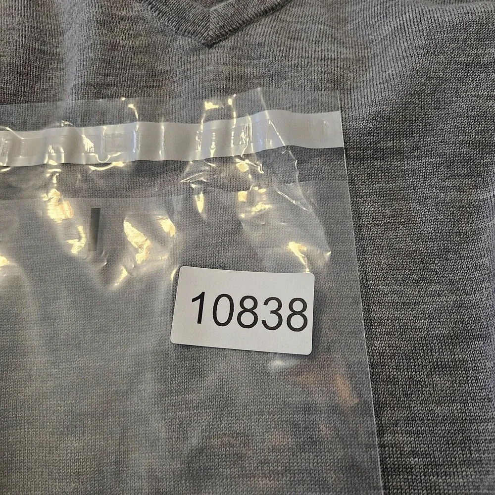 J Crew 100% Merino Wool Sweater Men XL V-Neck Gray Pullover‎